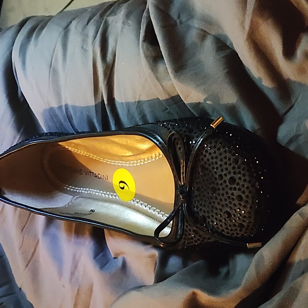 Adrienne vittadini Black flats size 9